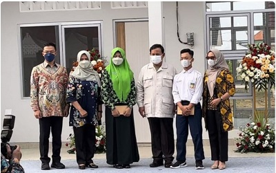 Prabowo Subianto Serahkan 53 Unit Rumah untuk Keluarga Korban KRI Nanggala-402