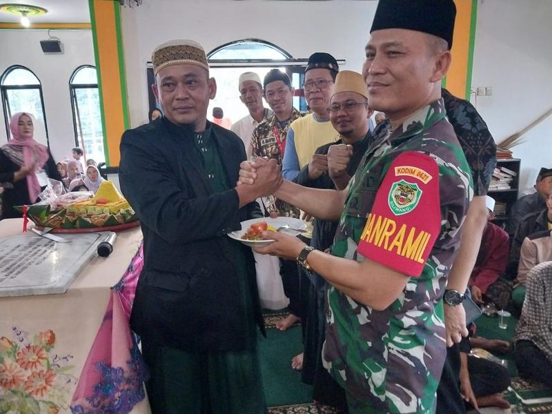 Peresmian Masjid Jami Al Hasanah Nanggewer dan Haul KH.Ujang Sidik