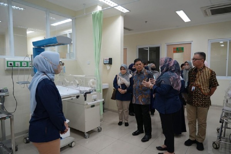 Dirut BPJS Kesehatan Tinjau Langsung Pelayanan bagi Peserta JKN di RSUD Cibinong