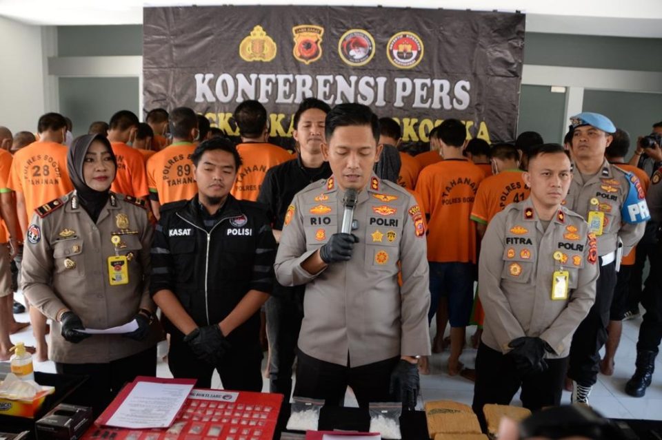 Ungkap Jaringan Peredaran Narkotika, Polres Bogor Amankan Barang Bukti Ganja Seberat 6,03 KG dan Berbagai Jenis Narkotika