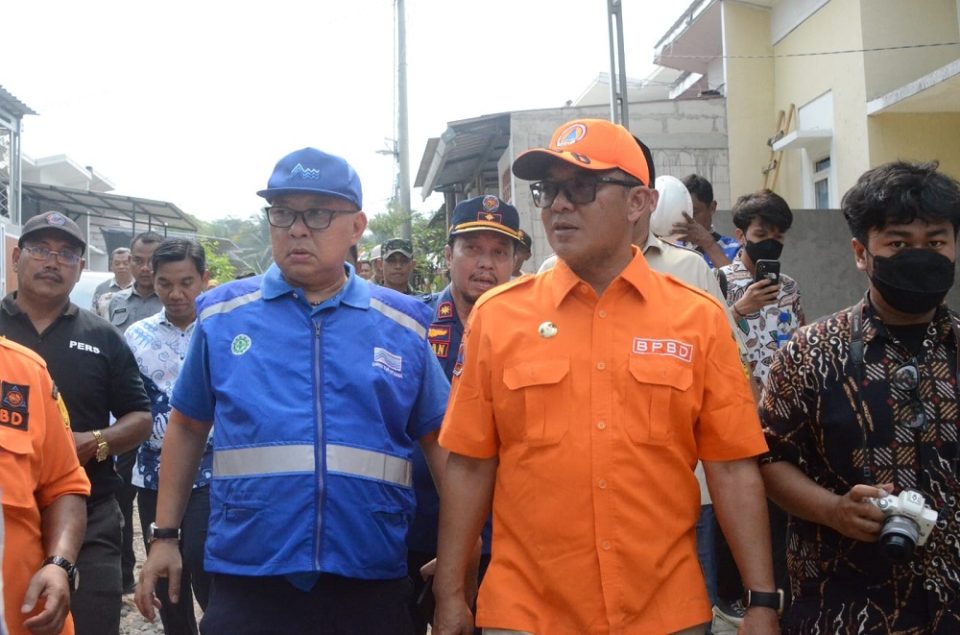 Bupati Iwan Setiawan, Minta Kades dan Camat Responsif Terima Laporan Kebutuhan Air Bersih Dari Warga 