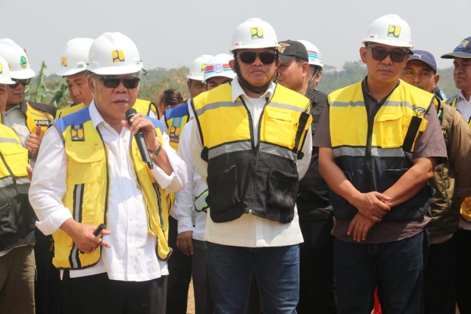 Bupati Iwan Setiawan Pembangunan Jalan Kabupaten Kini Bisa Melalui APBN, Inpres Inisiatif dari Menteri PUPR