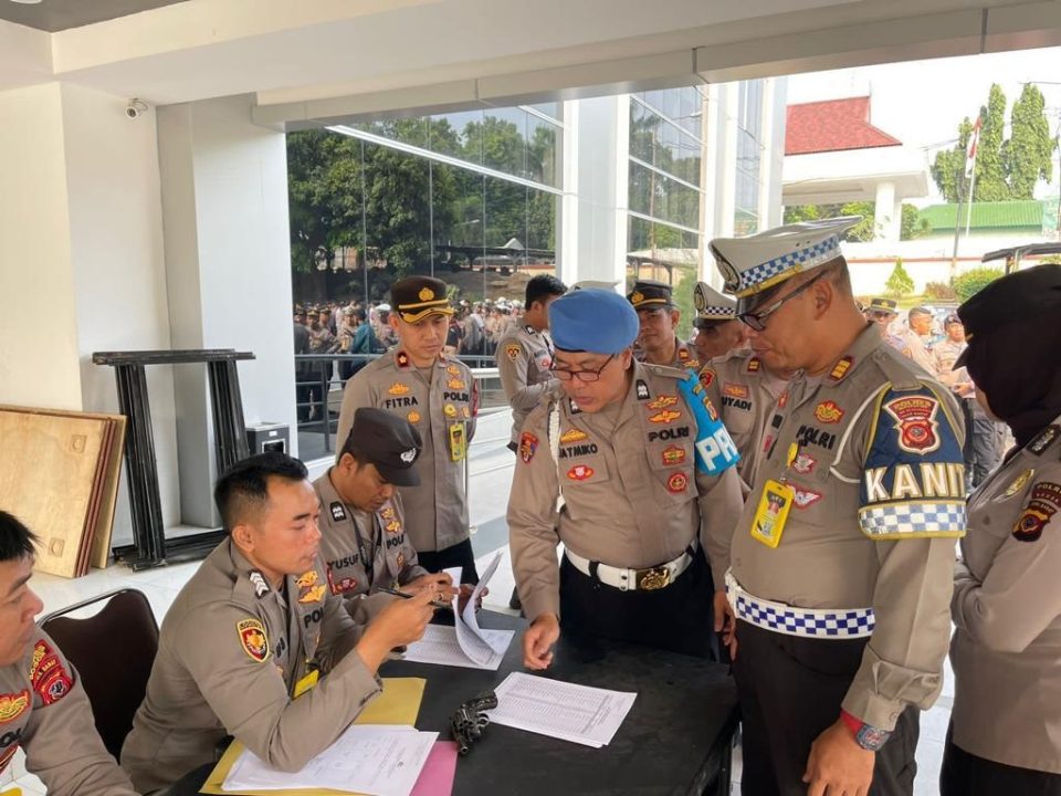 Pemeriksaan Senpi Dan Simsa Bagi Para Kapolsek Dan Personil Jajaran Polres Bogor
