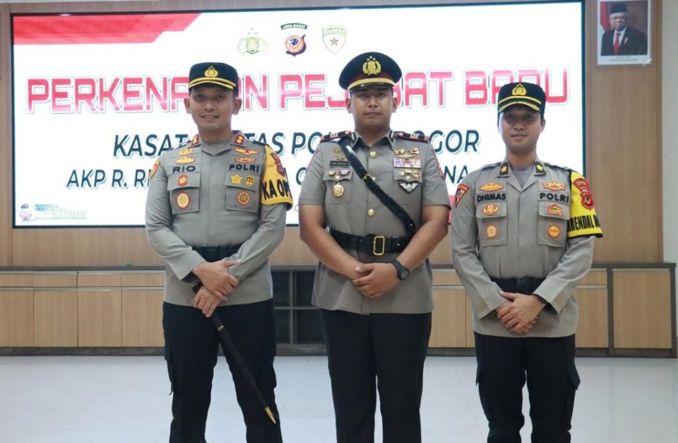 Kapolres Bogor Pimpin Upacara Pelantikan Kasat Lantas