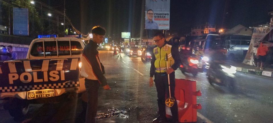 Kecelakaan Minibus dan Sepeda Motor di Puncak Cisarua, Pengendara Motor Meninggal Dunia 