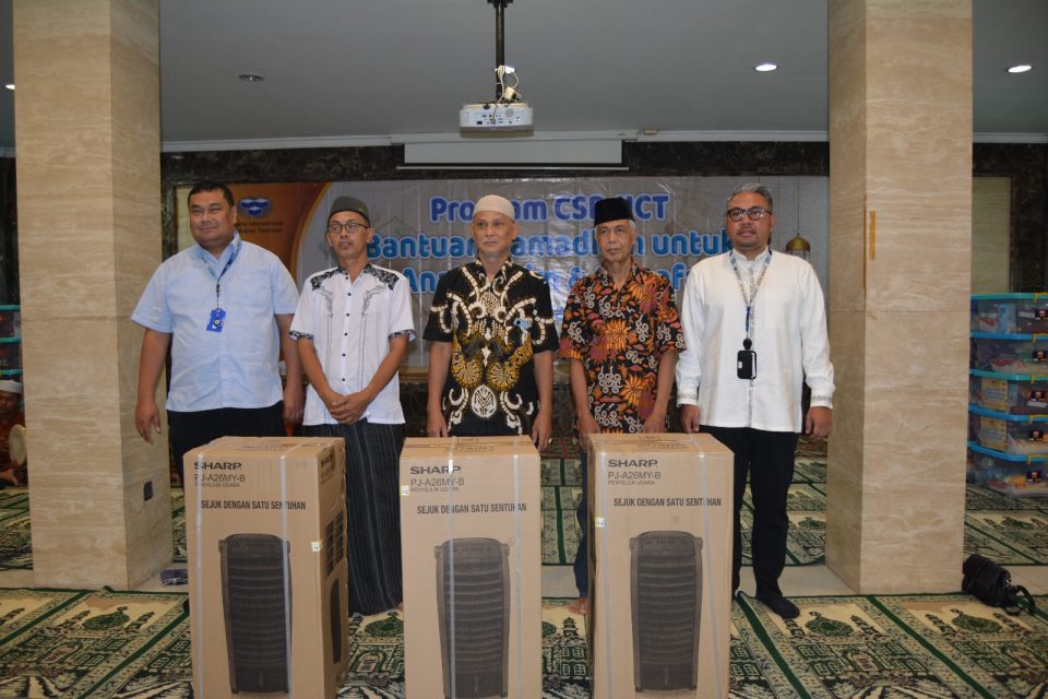 JICT Berbagi Berkah Ramadhan Kepada Anak Yatim Dan Duafa,  Siapkan 10 Bus Mudik Gratis 