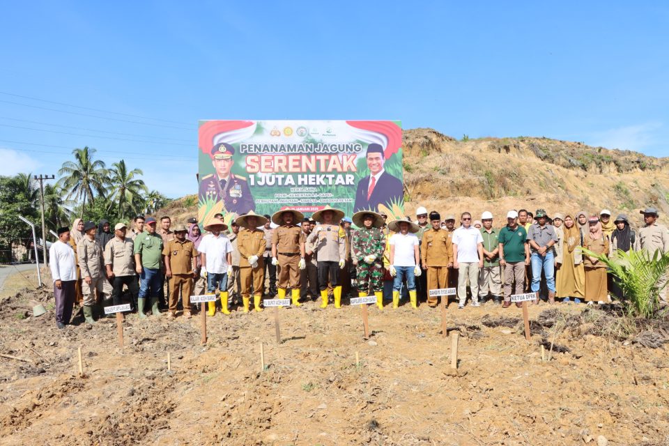 Penanaman Serentak Program 1 Juta Hektar Jagung Polres Aceh Barat