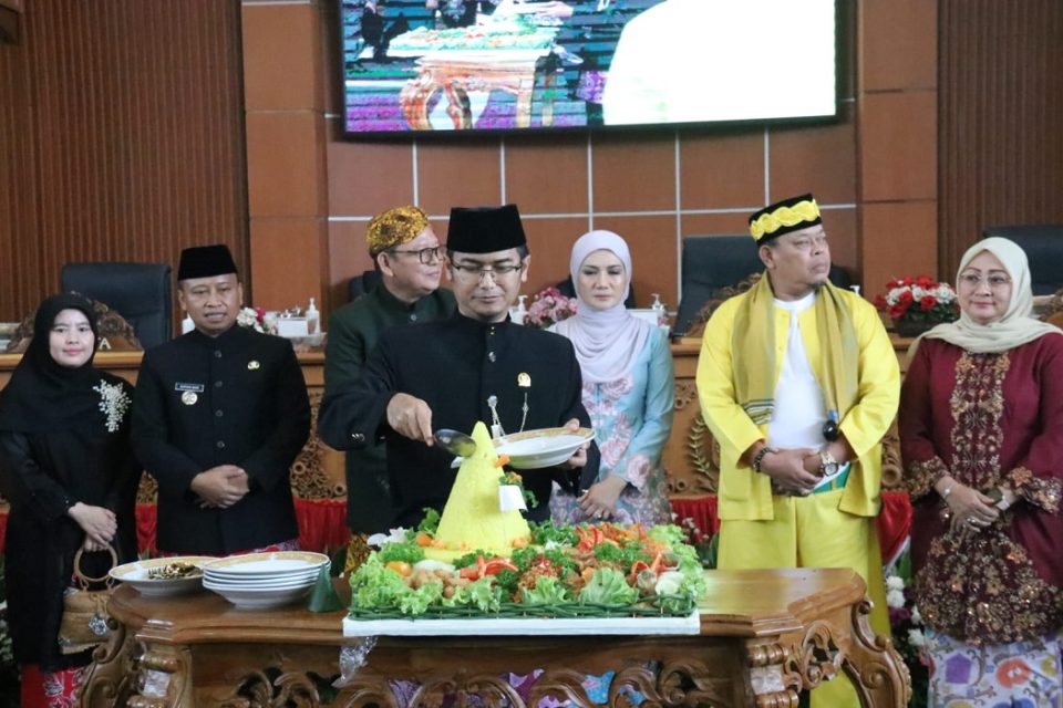 Rapat Paripurna HUT Depok ke-26, Ketua DPRD Ajak Bersatu Memajukan Depok