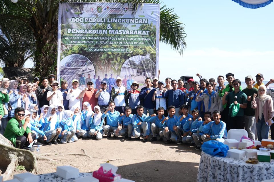 Gerakan Penanaman Mangrove di Pesisir Mundam, Kota Dumai