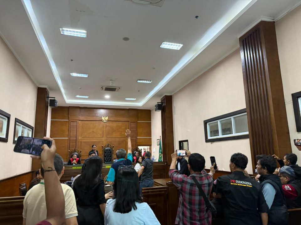 Keluarga Korban Histeris Terdakwa Tabrak Lari Dituntut 1,5 Tahun