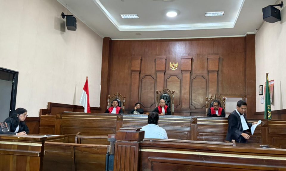 Nasabah Bank JTrust, Korban Terdakwa