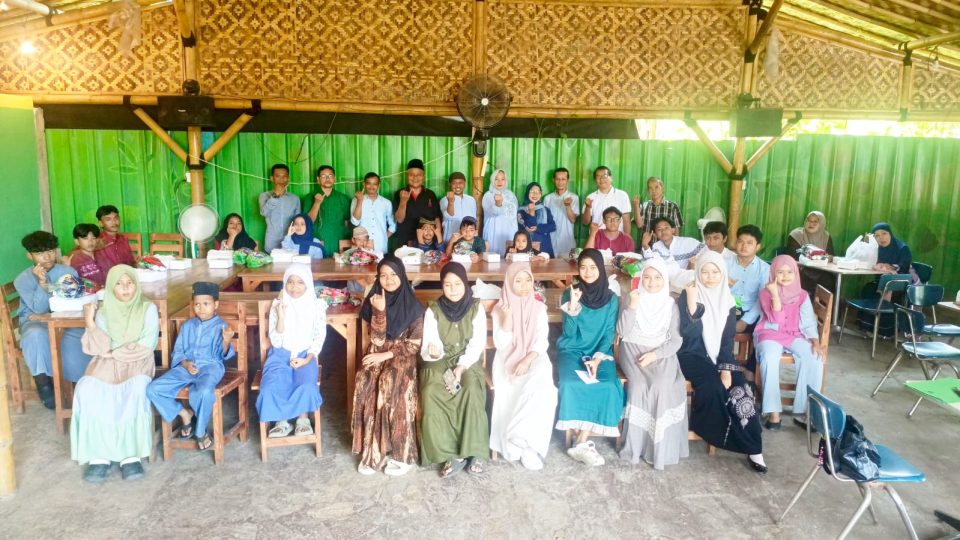 PENA Foundation Berbagi Kebahagiaan Dengan Yatim Piatu di Sawangan, Depok