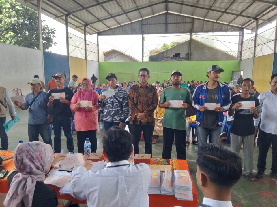 Anggota DPR RI dari Fraksi PKB Sudjatmiko Salurkan 700 Bantuan Renovasi Rumah BSPS