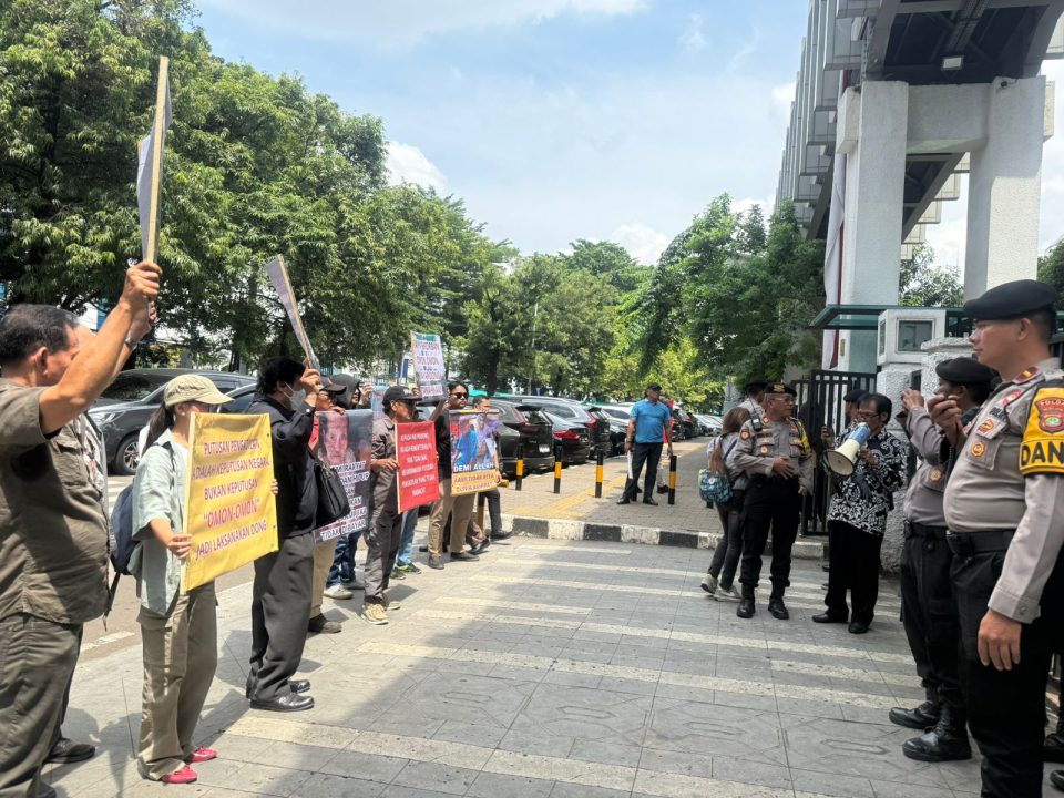 Sejumlah Ahli Waris Gelar Aksi Tuntut Kementrian PU Bayar Ganti Rugi Sesuai Putusan Pengadilan Berkekuatan Hukum Tetap