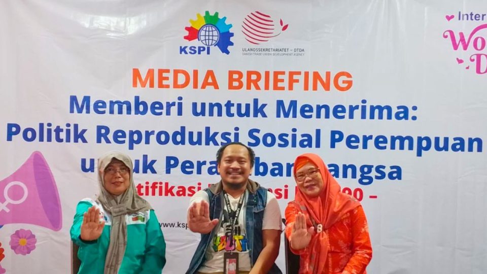 Hari Perempuan Internasional, Perempuan KSPI Adakan Aksi Di DPR RI