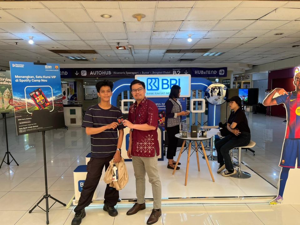 BRI Cabang Kebayoran Baru Luncurkan Kartu Debit Edisi Khusus Kolaborasi Dengan FC Barcelona