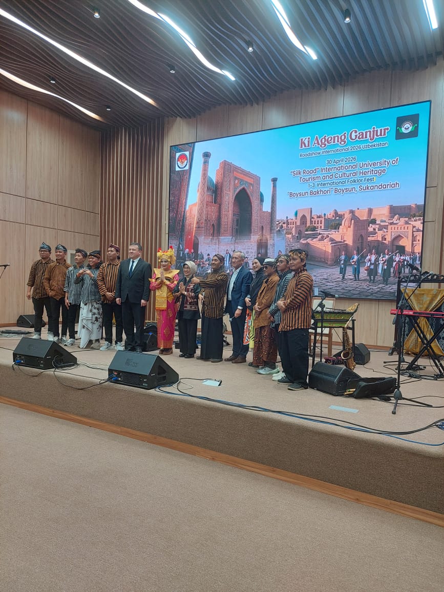 Ki Ageng Ganjur Pukau Kampus Samarkand di Roadshow Internasional
